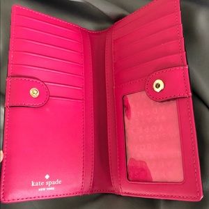 Kate Spade bifold wallet